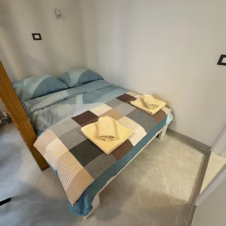 公寓 Rocco Apartment 皮兰